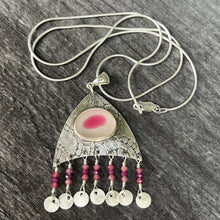 Load image into Gallery viewer, Pink and Clear Squid pendant