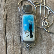 Load image into Gallery viewer, Seaweed Pendant