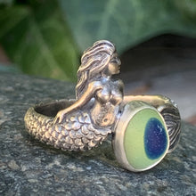 Load image into Gallery viewer, Yellow and Blue UV Davenport Mermaid Ring size 11.5